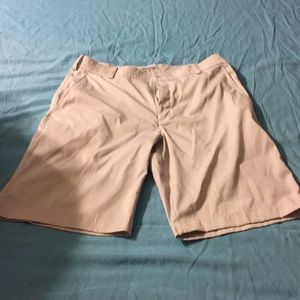 Men’s nike golf shorts